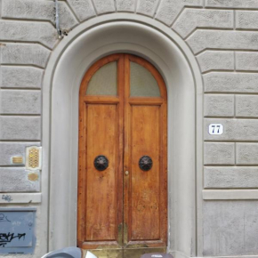 Amalia Suites - Via San Zanobi, Florence
